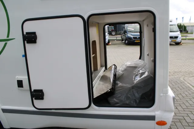
								Chausson 797 Titanium Line Ford vol									